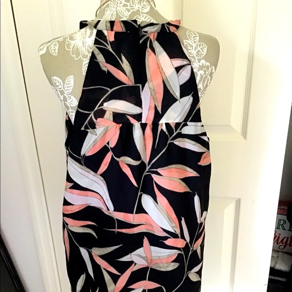 Banana republic top - Picture 2 of 4